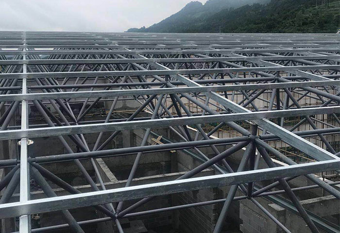 锡林格勒盟仁怀冠英学校艺体楼网架